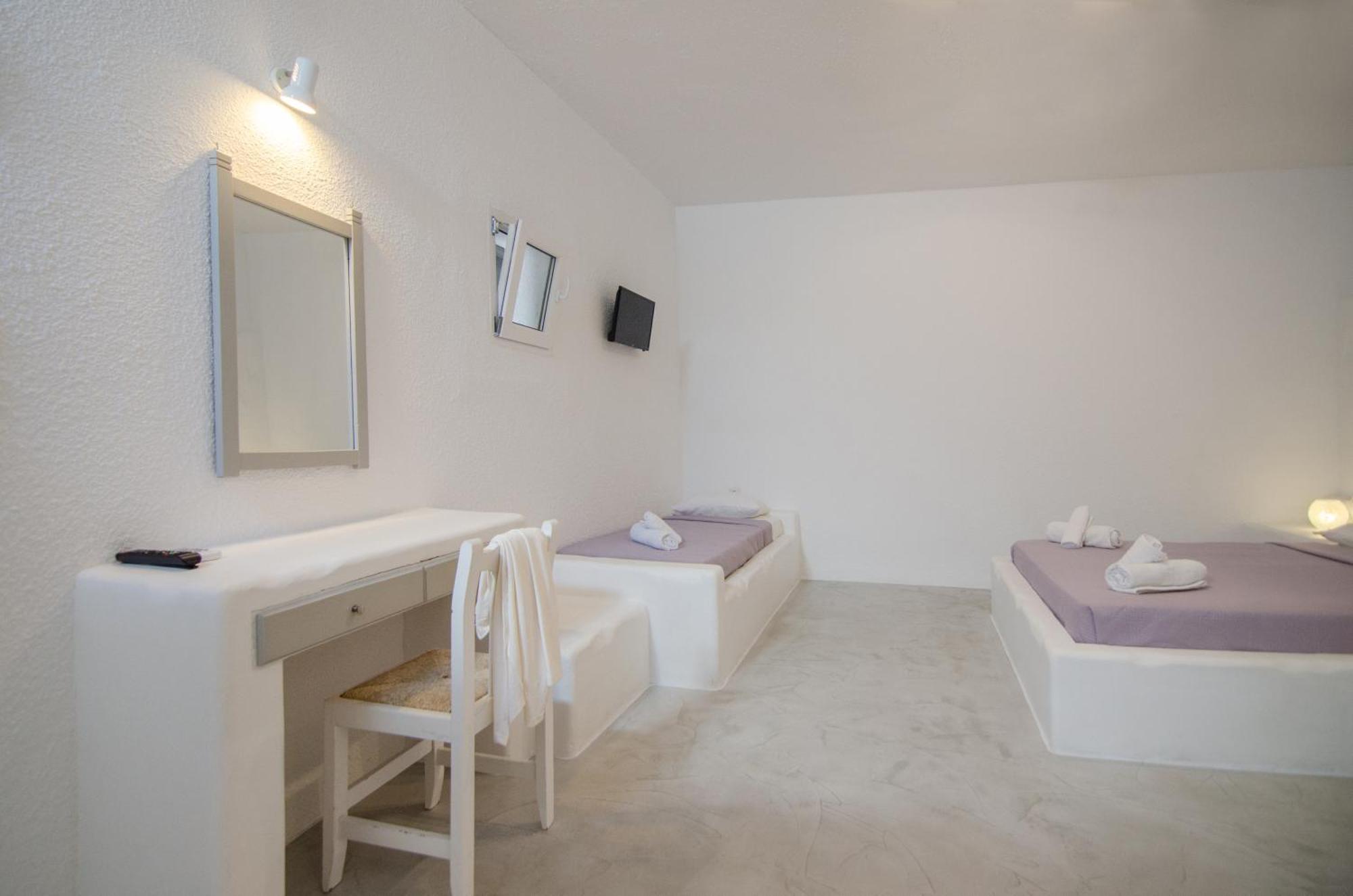 Sunrise Hotel イオス島 チョーラ エクステリア 写真